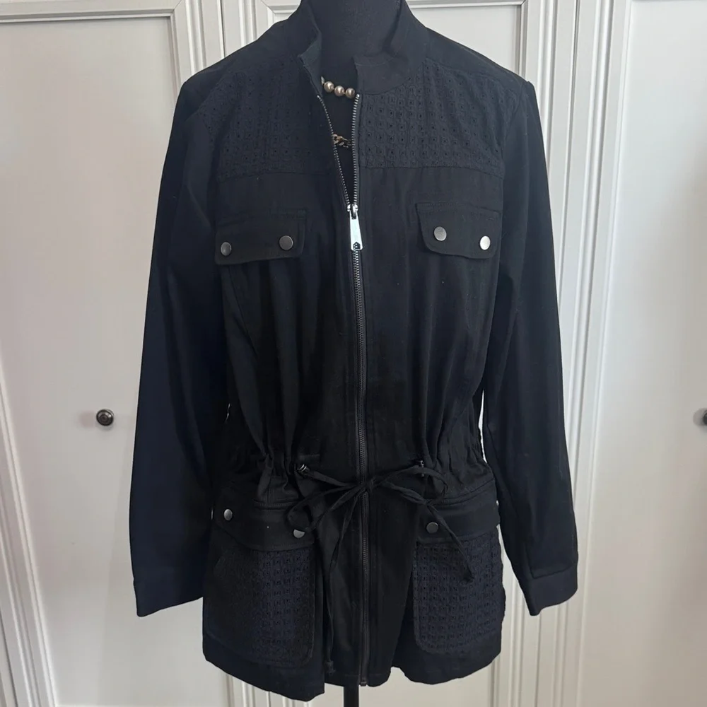 Black Utility Jacket Cotton Eyelet‎ - Picture 2 of 11